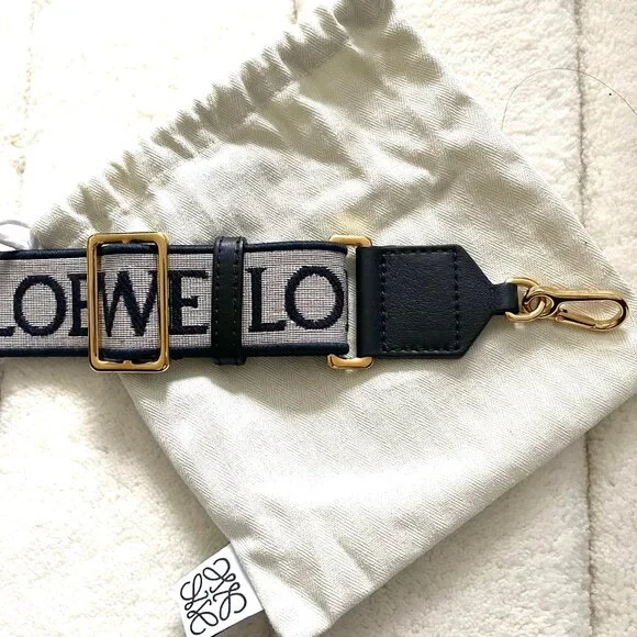 Loewe Anagram Bag Strap in Jacquard and Calfskin in Navy/Black - Picture 6 of 10